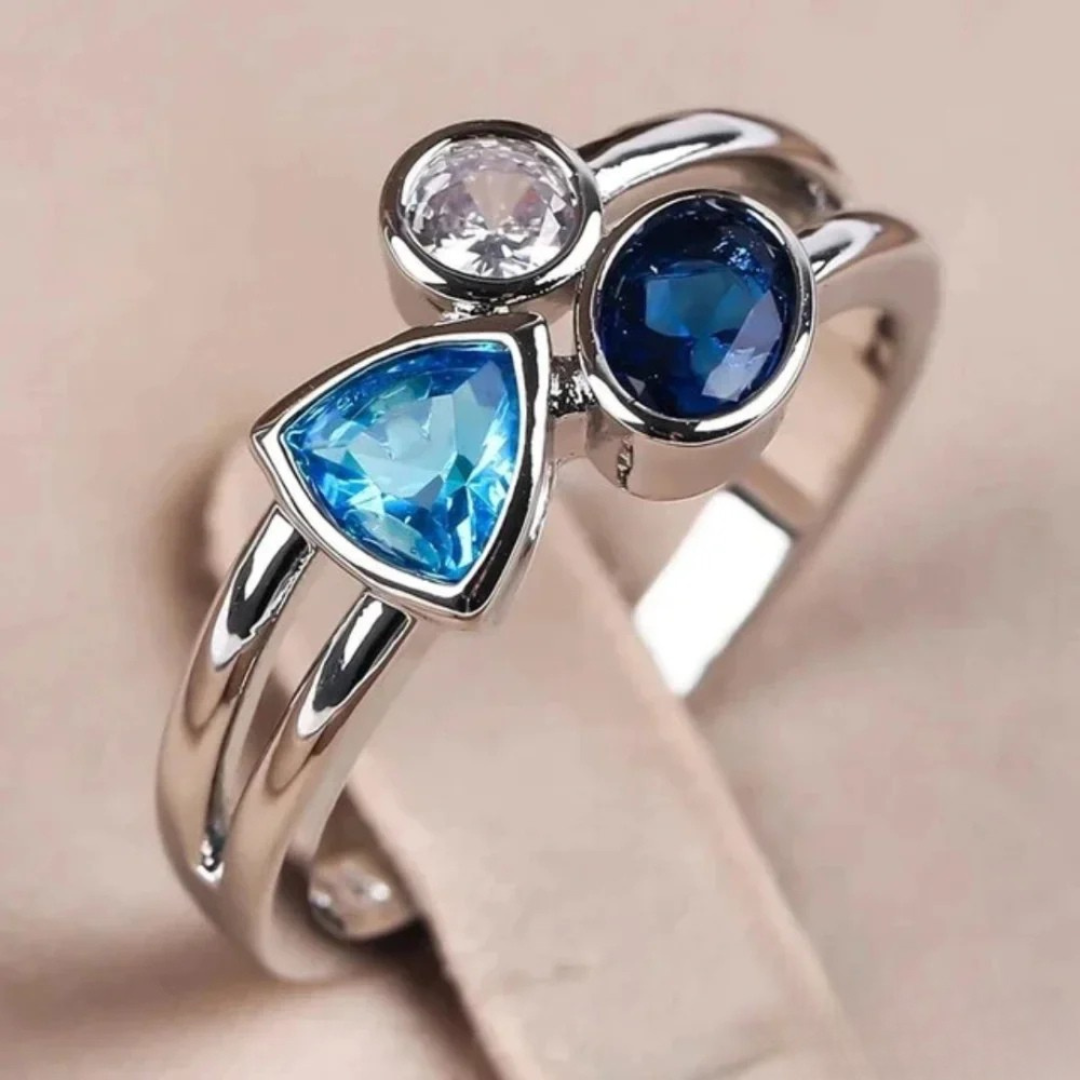 Bague en cristal bleu vintage