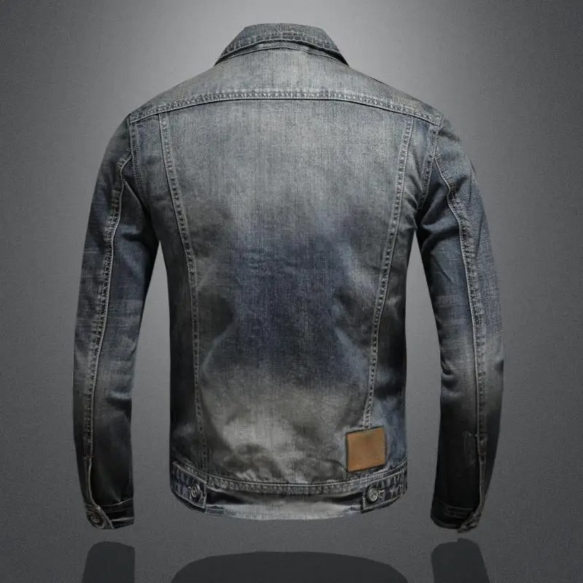WALTER | VESTE EN DENIM STONEWASH CLASSIQUE AVEC UNE TOUCHE INTEMPORELLE