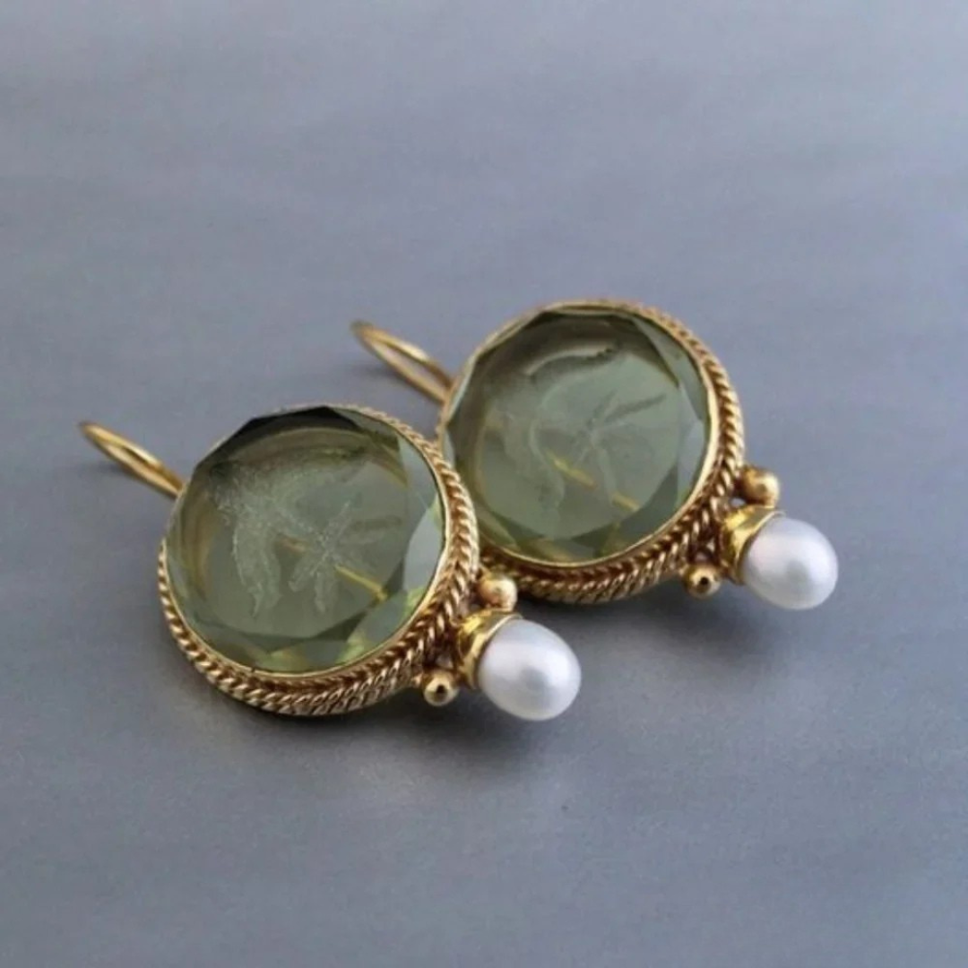 Boucles d'Oreilles Vintage en Pierre Verte Arrondie