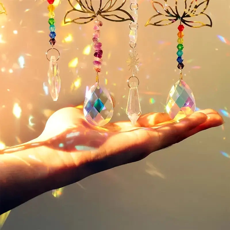 Lotus Arc-en-Ciel – Ensemble de Capteurs de Lumière en Cristal