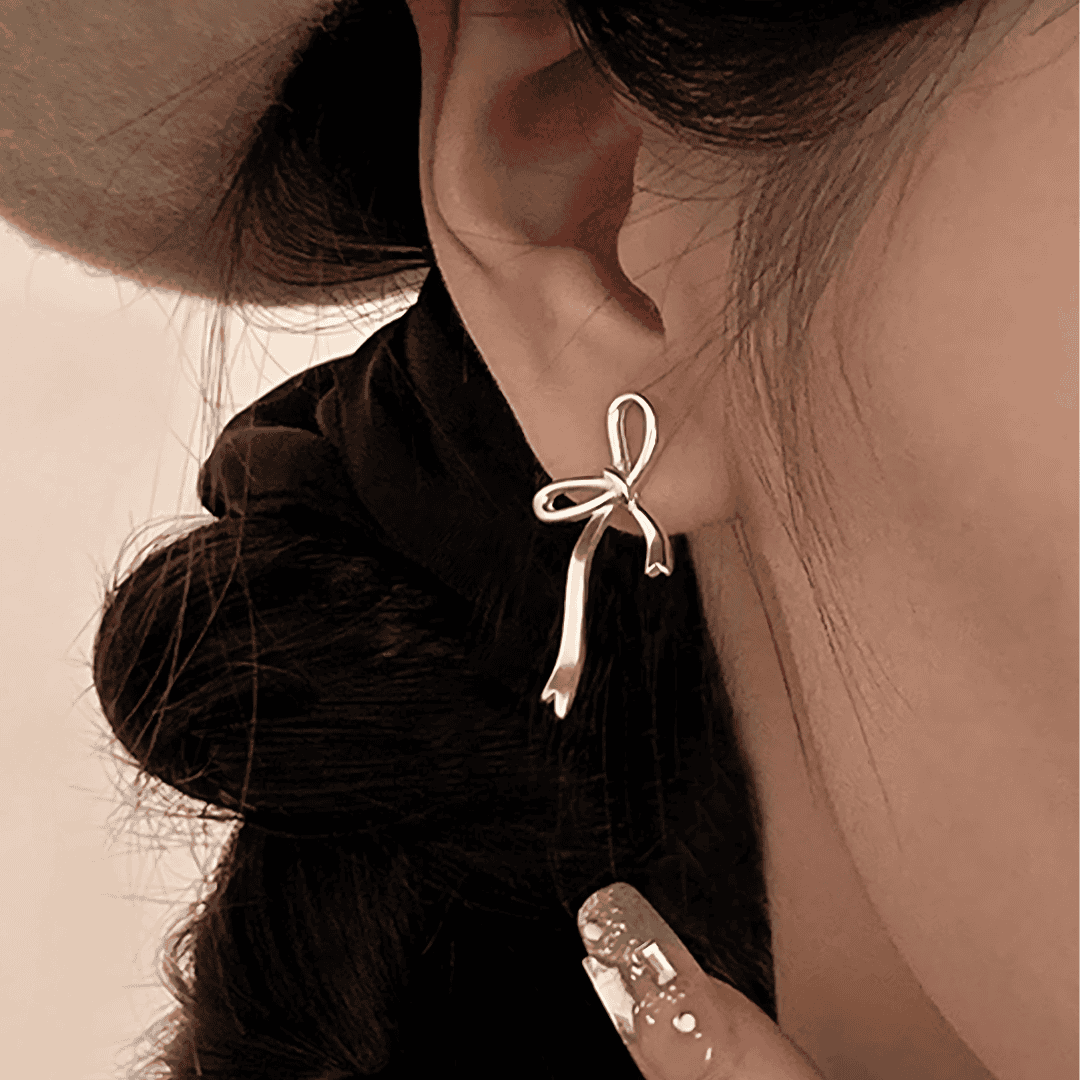 NINA™ | Boucles d’Oreilles Clous Nœud