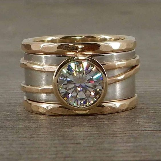 Bague vintage en verre incrusté d'or et d'argent