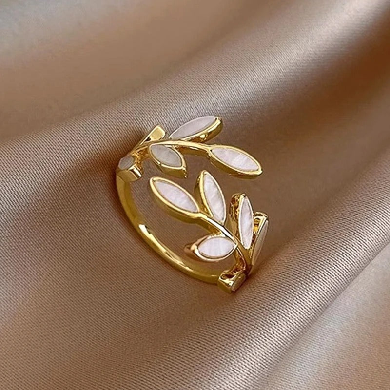 Bague Feuille Ouverte plaquée or 18K et Émail Blanc