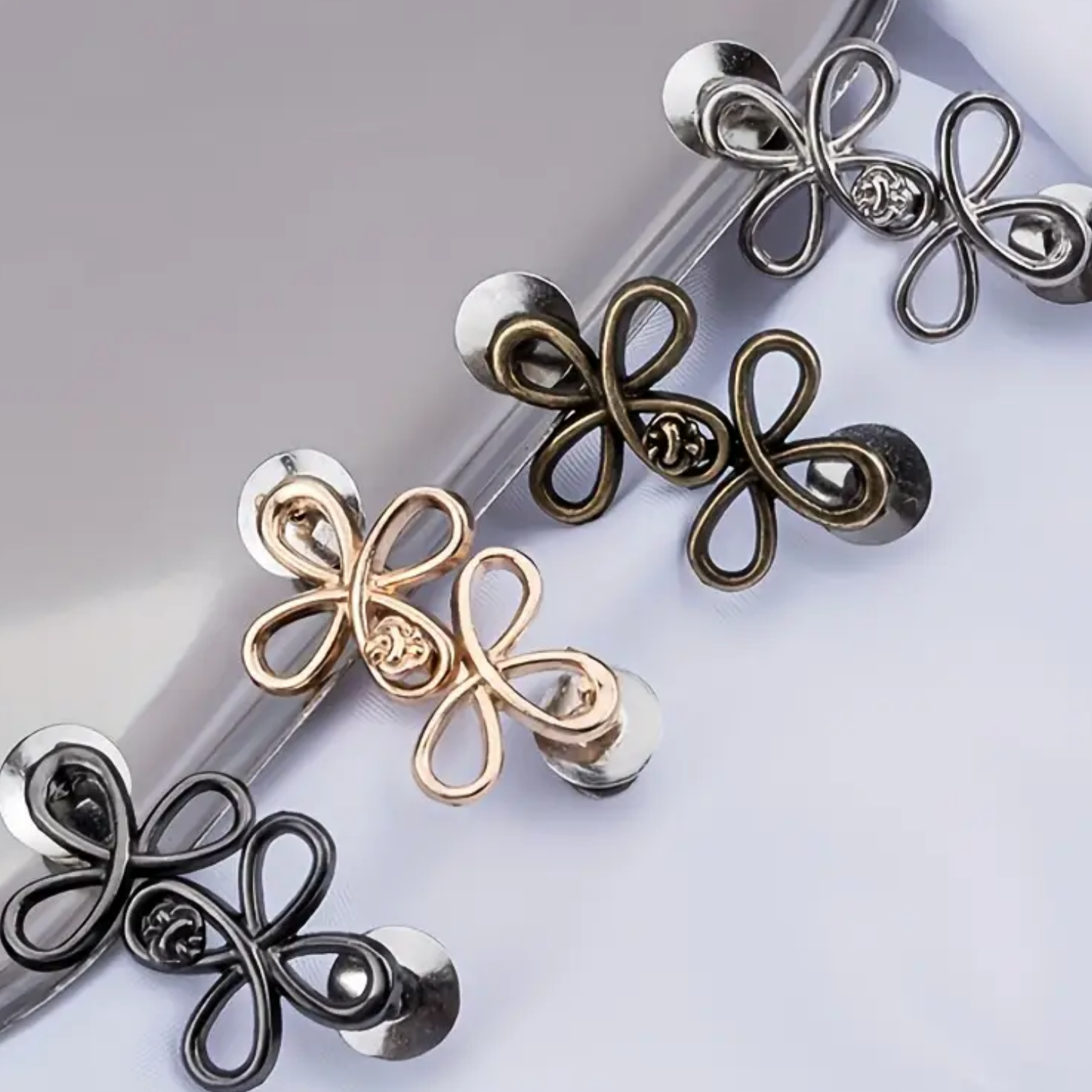 Lien de taille sculptée