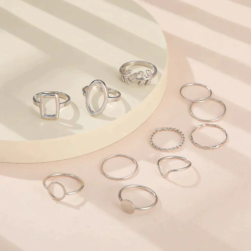 Ensemble de 11 bagues en argent vintage