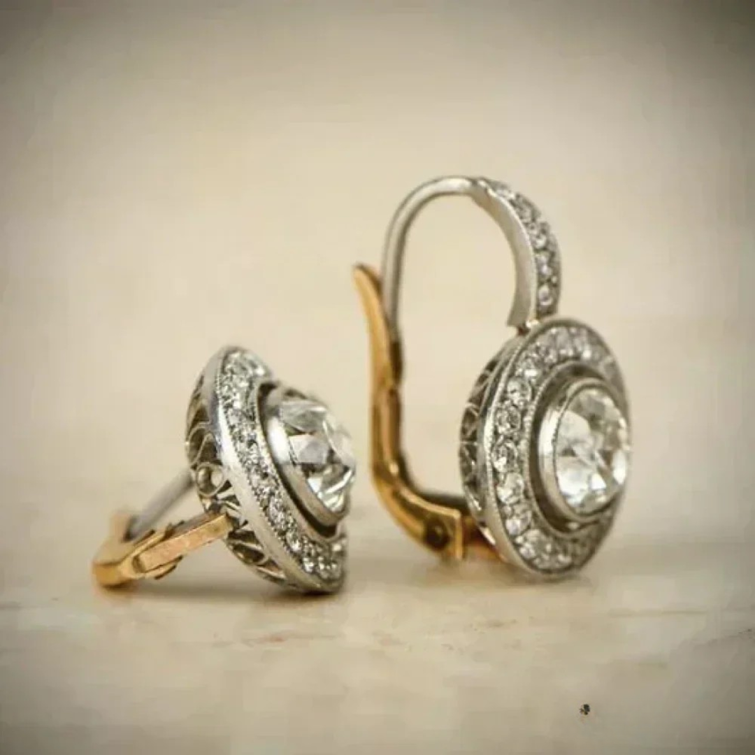 Boucles d'oreilles argentées vintage avec zirconia