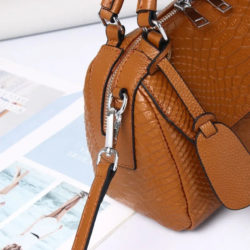 Lucy™ | Sac à main élégant avec embossage crocodile