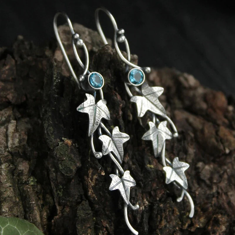 Boucles d'oreilles elfes avec cristal bleu
