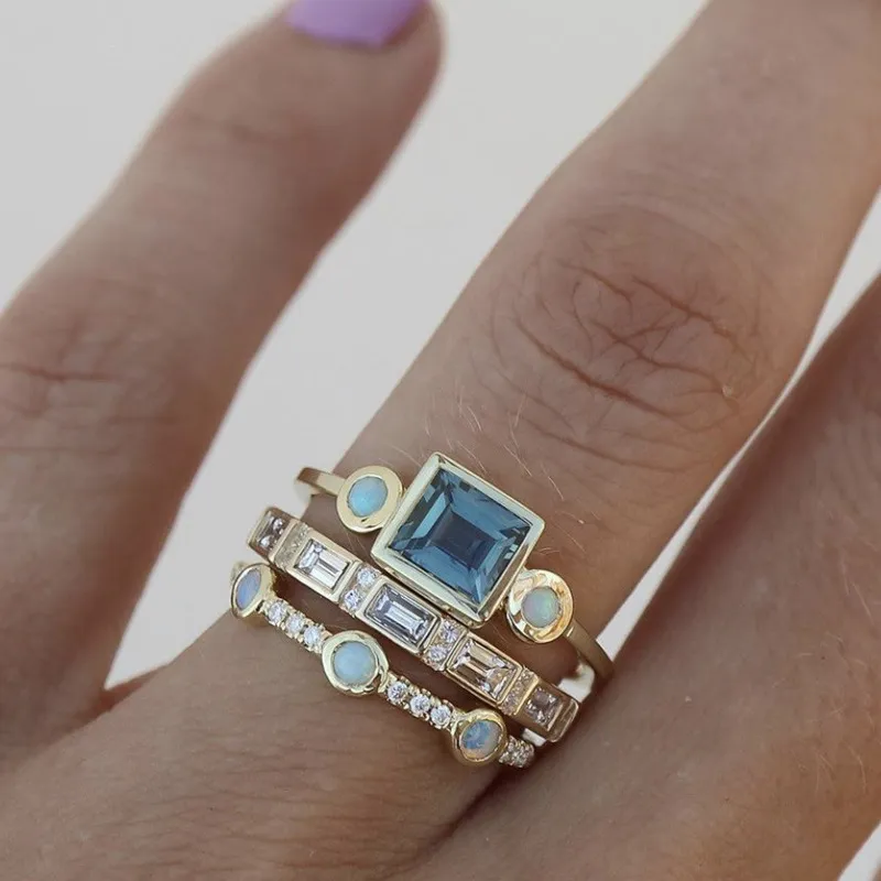 Bague vintage en cristal bleu